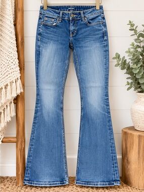 BKE Sabrina Mid Rise Bootcut Stretch Jeans Size 30 x 33.5 Light Wash